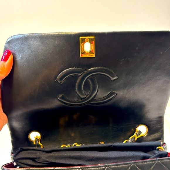 Chanel Matelase Full Flap with 24k Turnlock CC - Picture 11 of 17